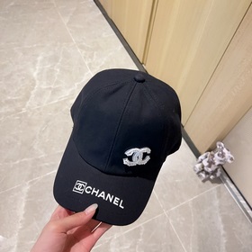 配防塵袋【CHANEL香奈兒】2023新款小香風珍珠刺繡棒球帽，新款出貨，大牌款