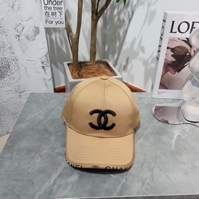 香奈兒CHANEL棒球帽，最新設計，簡約大氣  休閑時尚 潮流又有範 百搭款！