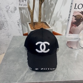 香奈兒CHANEL棒球帽，最新設計，簡約大氣  休閑時尚 潮流又有範 百搭款！