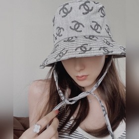 C家。牛仔漁夫！高端舒适！高端材質！！今年帽子第一流行趨勢絕對是漁夫帽！今年的漁