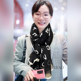 最新款【小香字母真絲長巾】真絲雪紡，采用LOGO字母元素圖案印花工藝呈現于輕盈雪