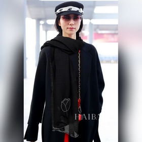 爆款出啦 手慢 搶  曠世絕美小香【珍珠花朵長巾】絕美百搭款 有錢都很難訂到 珍