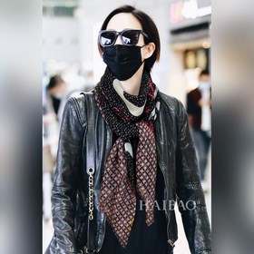 新款  小香【雙C元素花紋140】須邊羊絨方巾 搶 VIP推薦  下手一定要快【