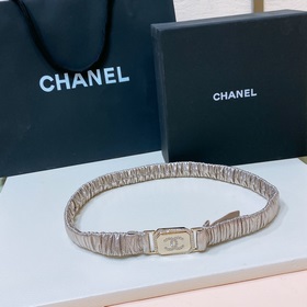 chanel 23s c水鑽 方框logo扣 小牛皮 銀色金屬 與 金色金屬 2