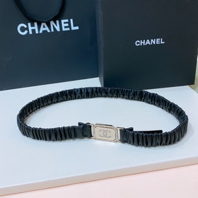 chanel 23s c水鑽 方框logo扣 小牛皮 銀色金屬 與 金色金屬 2