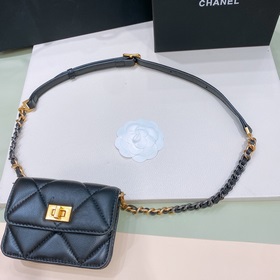 chanel 羊皮腰包 黃銅五金 時尚 優雅 斜挎包、腰包兩用， 可調節尺寸