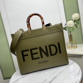 名稱：FENDI 托特包 品質：頂級原單型號：8866小號顔色：綠色 配肩