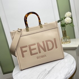 名稱：FENDI 托特包 品質：頂級原單型號：8866小號顔色：裸粉 配肩