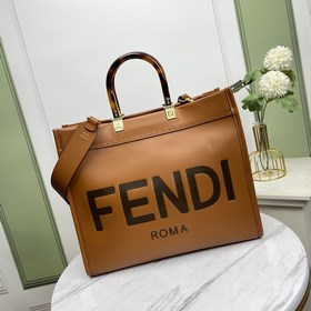 名稱：FENDI 托特包 品質：頂級原單型號：8866小號顔色：棕色 配肩