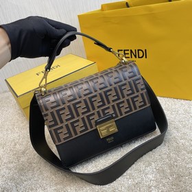 名稱：FENDI （芬迪）Kan I品質：原單品質型號：大號8839顔色：