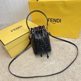 名稱：FENDI Mon Tresor水桶包品質：原單型號：8802顔色：