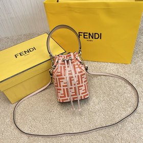 名稱：FENDI Mon Tresor水桶包品質：原單型號：8802顔色：