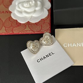 Chanel香奈兒 中古 雙C耳釘原版複刻logo 小香家的款式真心無需多介紹每