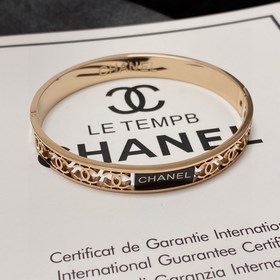 Chanel  新款香奈兒Chanel镂空手镯超重工bling bling，顔色