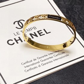 Chanel  新款香奈兒Chanel镂空手镯超重工bling bling，顔色