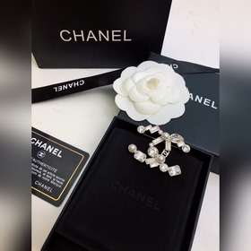 Chanel  22ss New 專櫃同步上市這款超漂亮的，全部用進口施華洛鑽