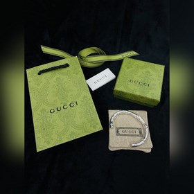 Gucci古馳專櫃複刻實心竹節手镯到貨情侶款 男女款 開口有原版專櫃Logo現貨