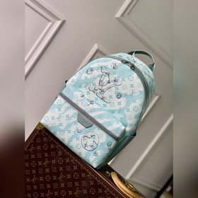 LV M22519本款 Discovery 雙肩包選用 Monogram Aq