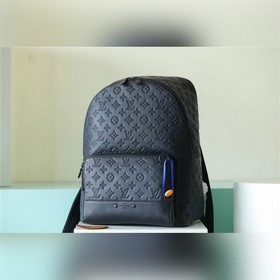 LV RACER 雙肩包Racer 雙肩包以 Monogram Shadow