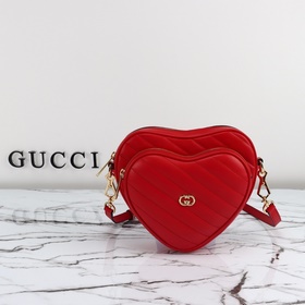 對版五金升級版 gucci 新款 專櫃品質，實物實拍，款號：751628紅皮，尺