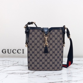 gucci 新款 專櫃品質，實物實拍，款號：782911藍布，大號尺寸：寬26.