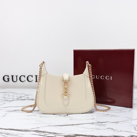 gucci 新款 專櫃品質，實物實拍，款號：782889白漆皮，尺寸：寬19.5