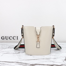 gucci 新款 專櫃品質，實物實拍，款號：782908白皮，尺寸：寬20.5x