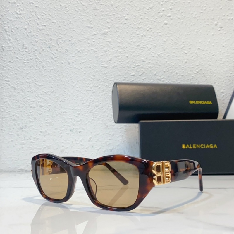 balenciaga MODEL：BB0311SK SIZE：53口21-14