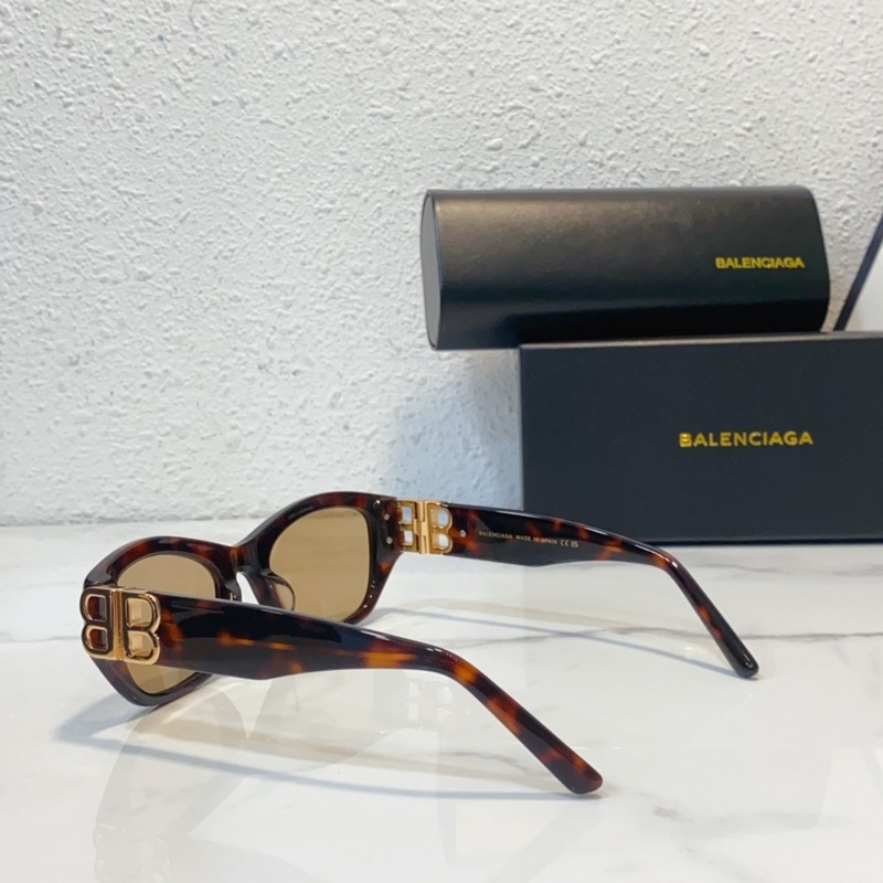 balenciaga MODEL：BB0311SK SIZE：53口21-14