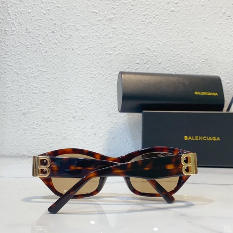 balenciaga MODEL：BB0311SK SIZE：53口21-14