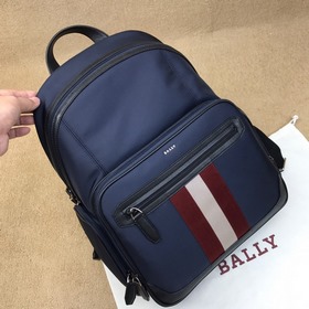 BALLY最新款雙肩背包，以實(shí)用風(fēng)格演繹的 Chapmay 時(shí)尚雙肩背包由堅(jiān)韌的