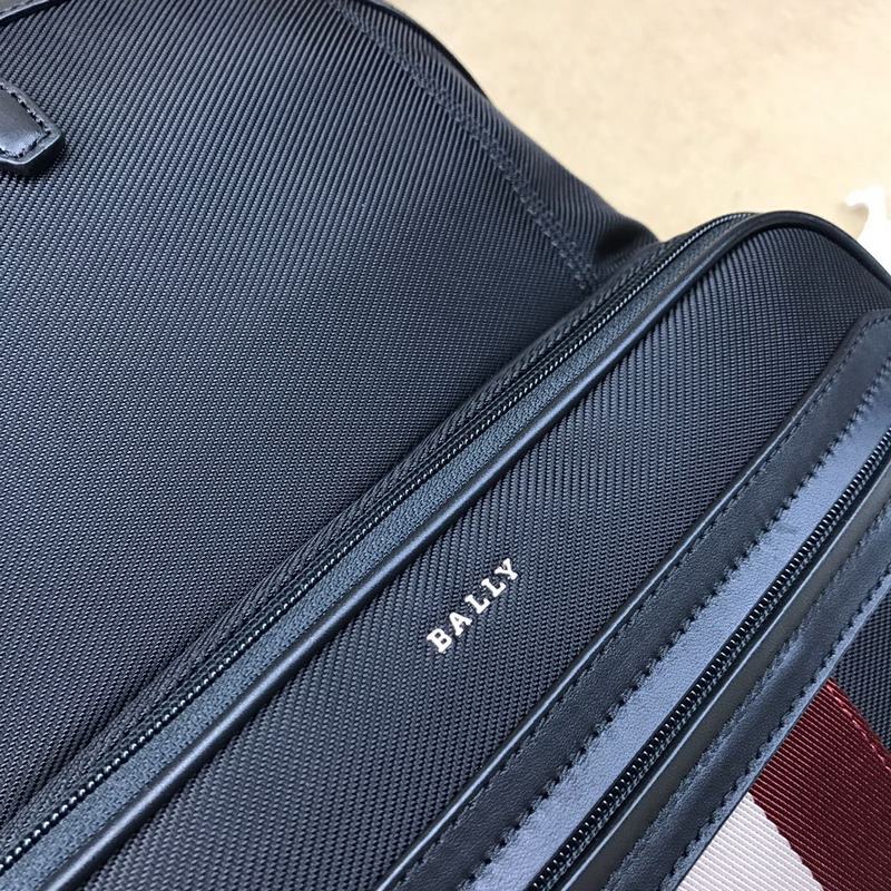 BALLY最新款雙肩背包，以實用風格演繹的 Chapmay 時尚雙肩背包由堅韌的