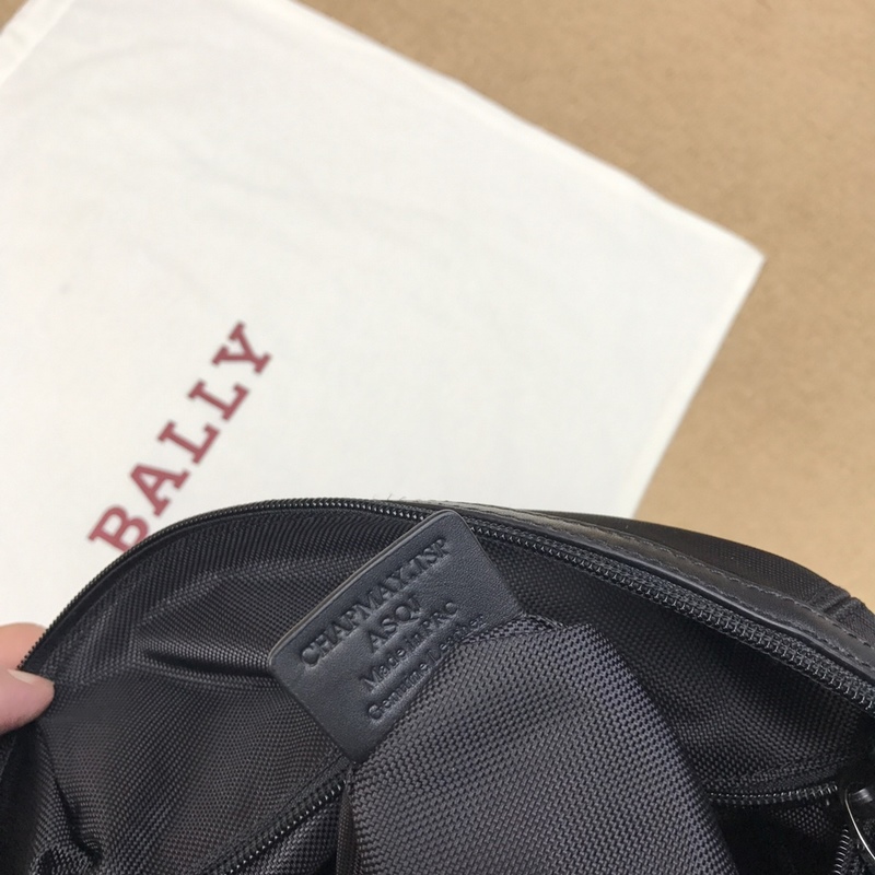 BALLY最新款雙肩背包，以實用風格演繹的 Chapmay 時尚雙肩背包由堅韌的