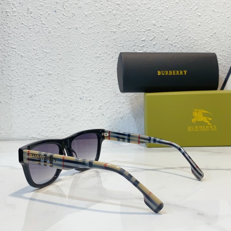burberry  MODEL：BE4293  SIZE：56口17-145
