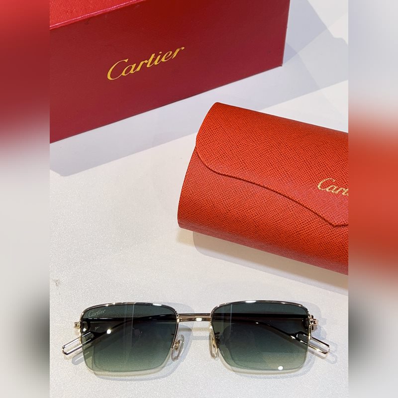 Cartier 官網(wǎng)新品上架 MODERL： CT02180 商務(wù)男款半框眼鏡，