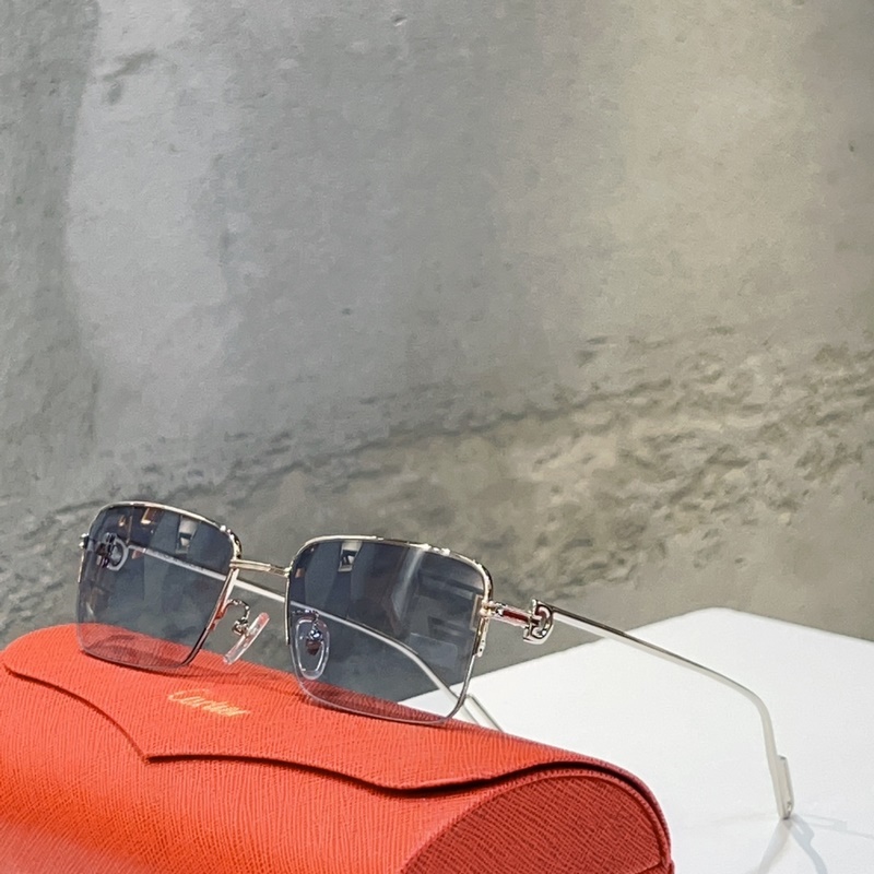 Cartier 官網新品上架 MODERL： CT02180 商務男款半框眼鏡，
