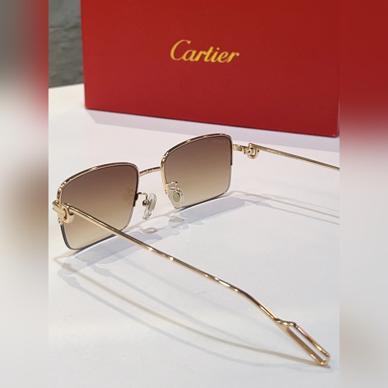 Cartier 官網新品上架 MODERL： CT02180 商務男款半框眼鏡，
