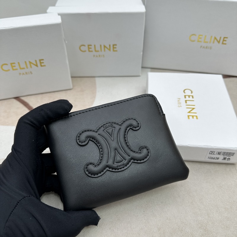 TRIOMPHE光滑牛皮革零錢卡包牛皮革襯裡 ： 牛皮革/織物拉鍊鎖閉1個螺絲鑰