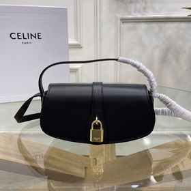 正品級 法國奢華潮牌 Celine “Tabou Clutch全牛皮手袋”！本