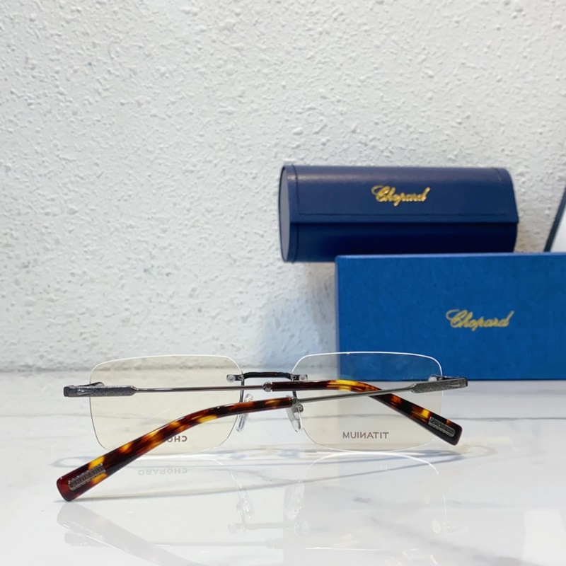 chopard蕭邦 MODEL：VCHG57 SIZE：58口17-145鈦～～