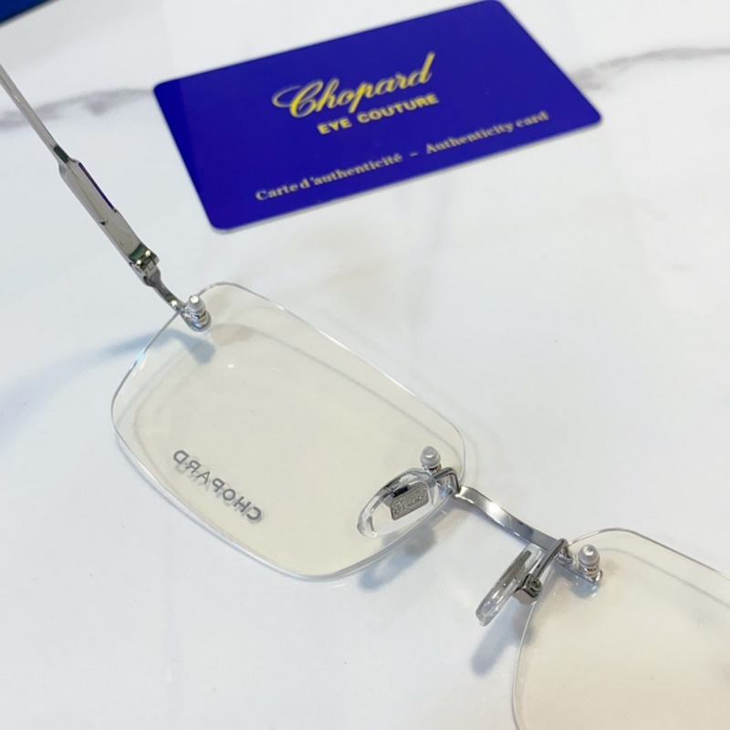 chopard蕭邦 MODEL：VCHG57 SIZE：58口17-145鈦～～