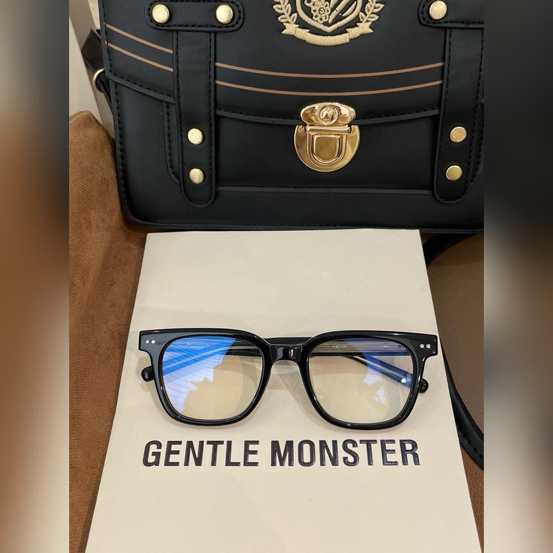 虞書欣戴黑框evan 也太太太乖啦