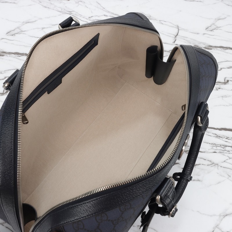 新款來襲專櫃品質，頂級原單貨，實物實拍， 款號：724642深藍膠《原廠皮，專櫃