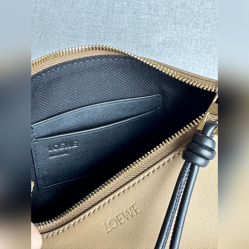 原廠皮 2025新款手包  型號3045亮面納帕牛皮革Knot T 亮面