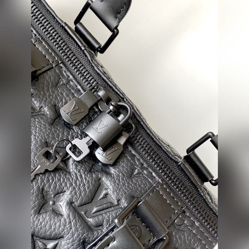 頂級原單M59025黑色壓花 本款 Kee all 旅行袋為細(xì)膩牛皮革壓印 Mo