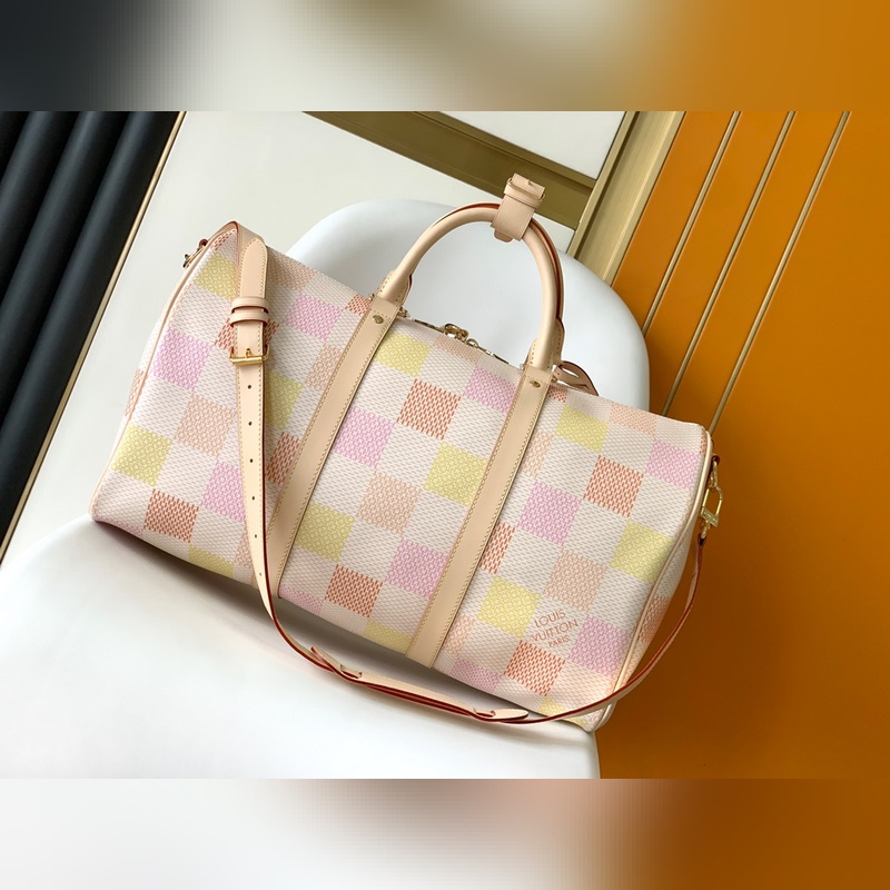 M40713粉格 M4667綠格 本款頂級原單 達(dá)米埃畫布的“基波爾45”，將迷