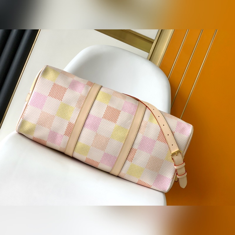 M40713粉格 M4667綠格 本款頂級原單 達(dá)米埃畫布的“基波爾45”，將迷