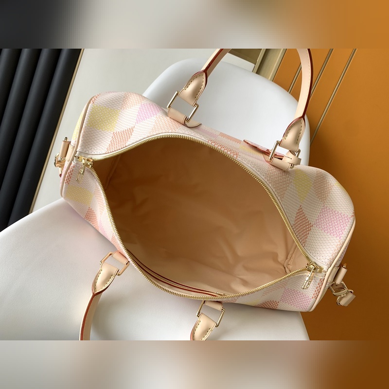 M40713粉格 M4667綠格 本款頂級原單 達(dá)米埃畫布的“基波爾45”，將迷