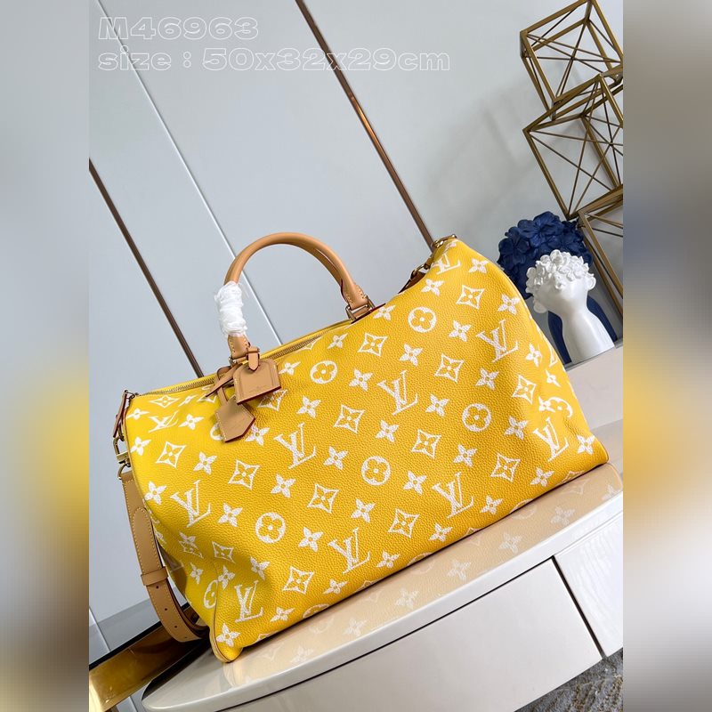 【獨(dú)家實(shí)拍 M46963黃 】創(chuàng)意總監(jiān)harrell Williams以引人注目