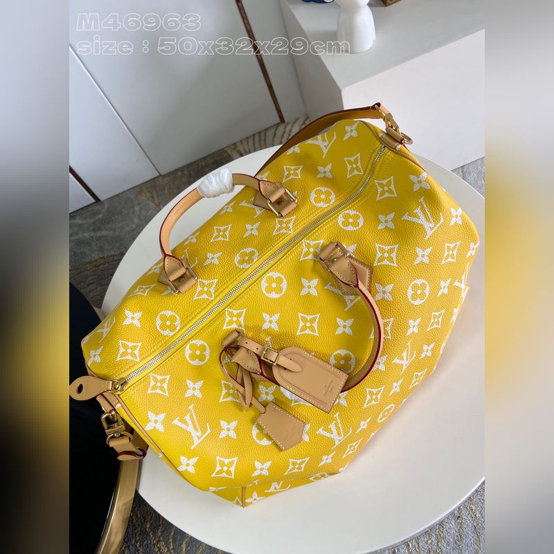 【獨(dú)家實(shí)拍 M46963黃 】創(chuàng)意總監(jiān)harrell Williams以引人注目